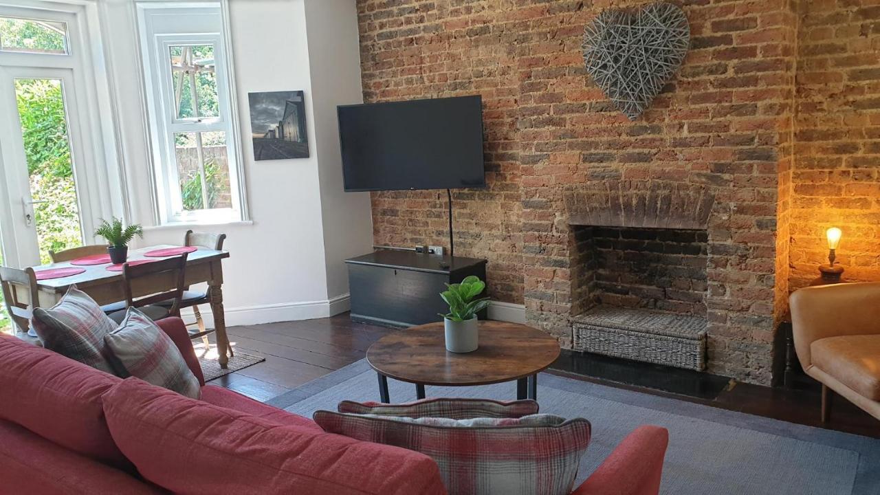 Beautiful Garden Apartment In Leafy St Leonards 5 Mins To Beach Ngoại thất bức ảnh
