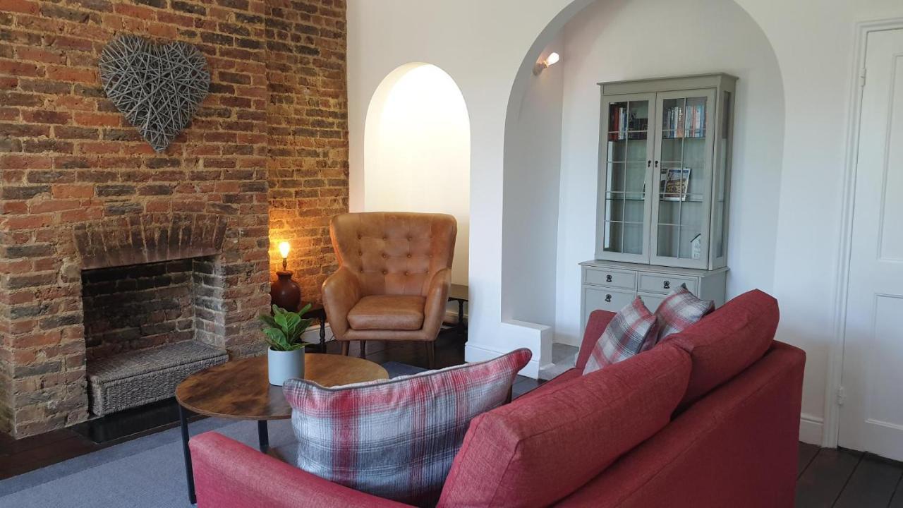 Beautiful Garden Apartment In Leafy St Leonards 5 Mins To Beach Ngoại thất bức ảnh